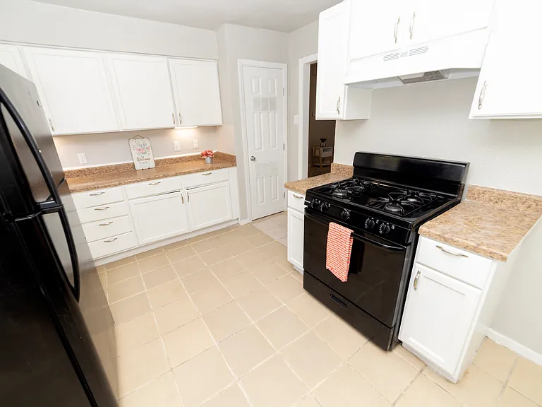 115 Dafoste Ave — Photo 8