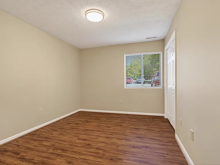 4008 Governors Sq #1 — Photo 11