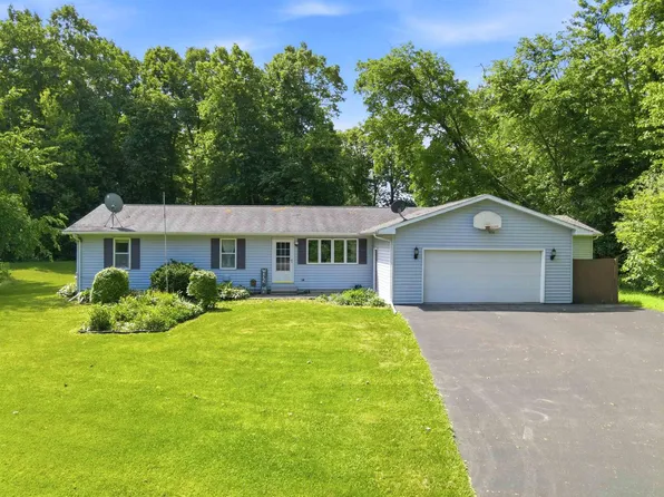 W7719 CHELEN RIDGE DRIVE, Van Dyne, WI 54979