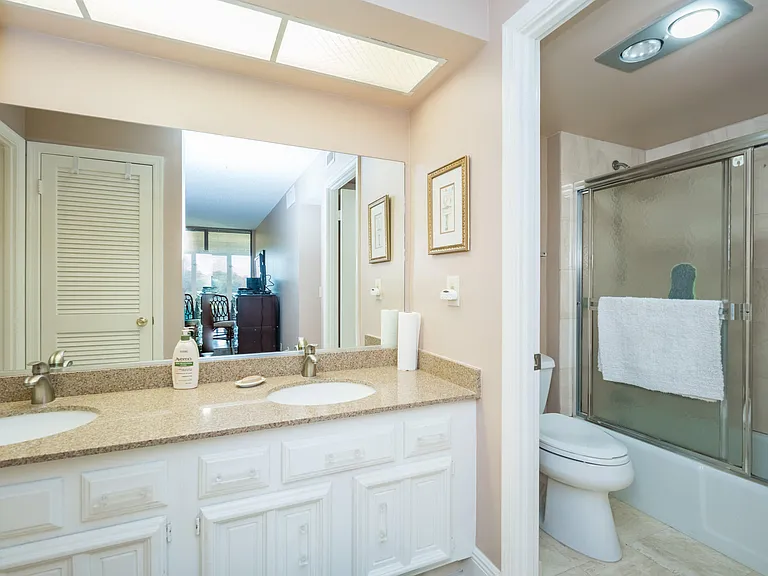 5188 Woodland Lakes Dr #335 — Photo 13