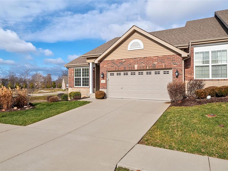 1st image of 16165 Amber Vista Dr