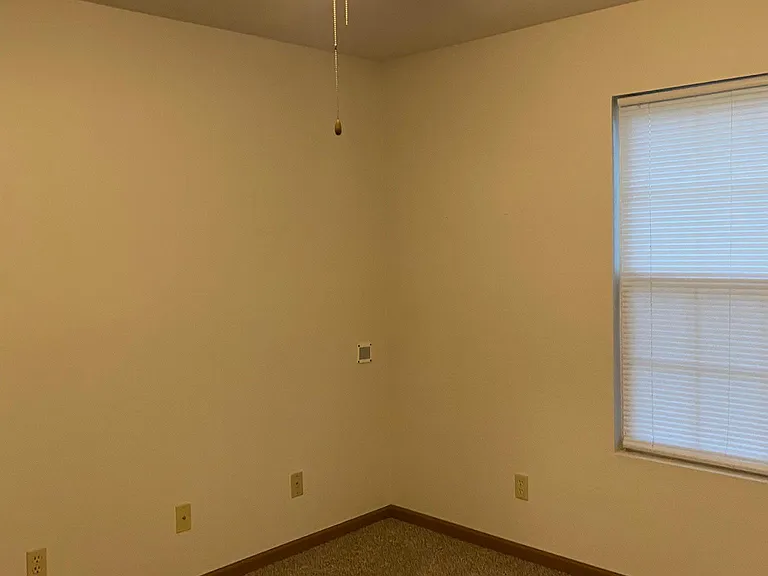 5493 Tall Pines Pkwy — Photo 10