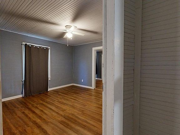 3rd image of 655 Holland Rd