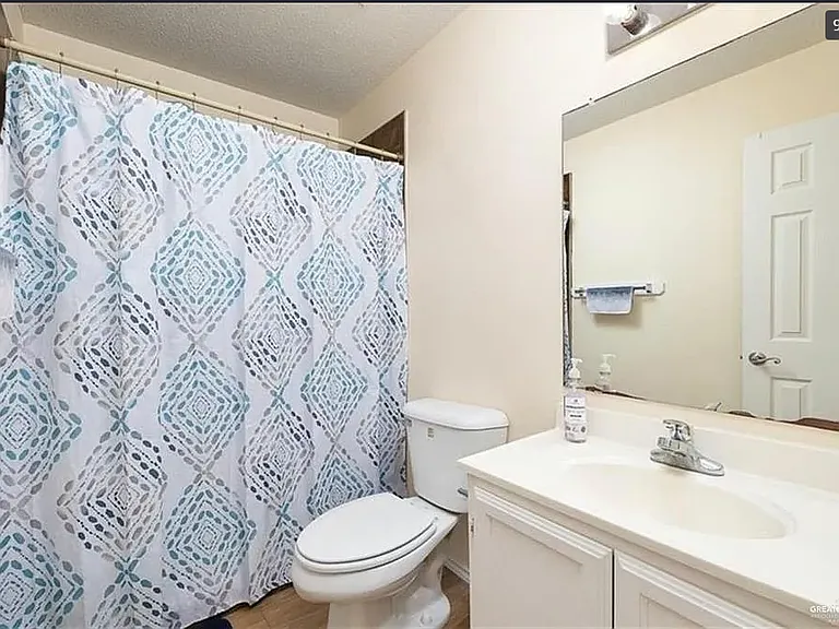 3213 Princeton Ave — Photo 10