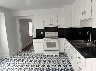 323 N 38th St, Louisville, KY 40212