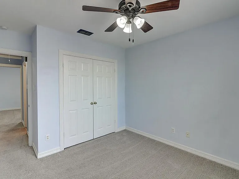 7810 Duchess St — Photo 29