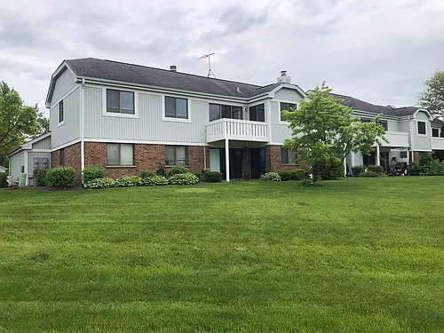226 Arrowwood Ct #D-2 Photo 1