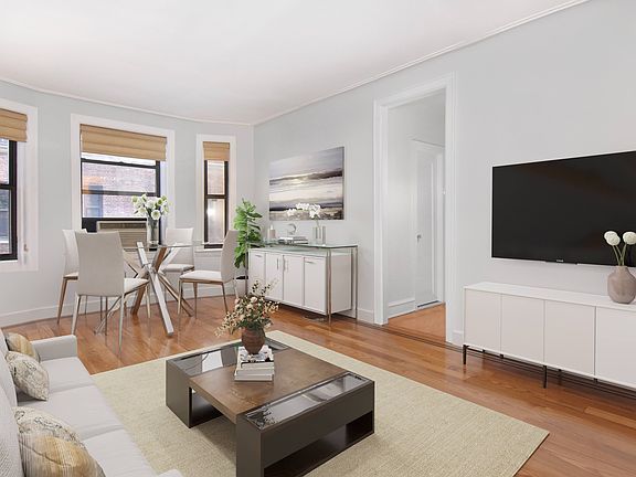 31 Pondfield West Road