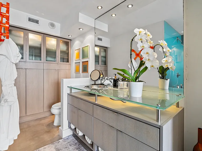 5 Island Ave #15F — Photo 16