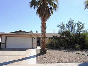 1st image of 2744 Country Club Dr