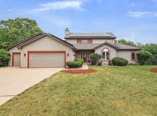 5838 Persimmon Dr, Fitchburg, WI 53711
