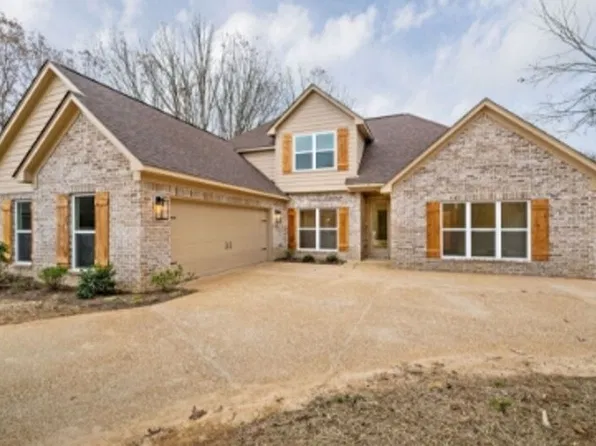 31 Scattered Oaks Dr #1, Byhalia, MS 38611