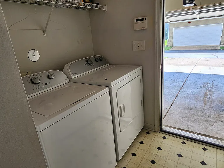 1292 Isle Bay Dr — Photo 9