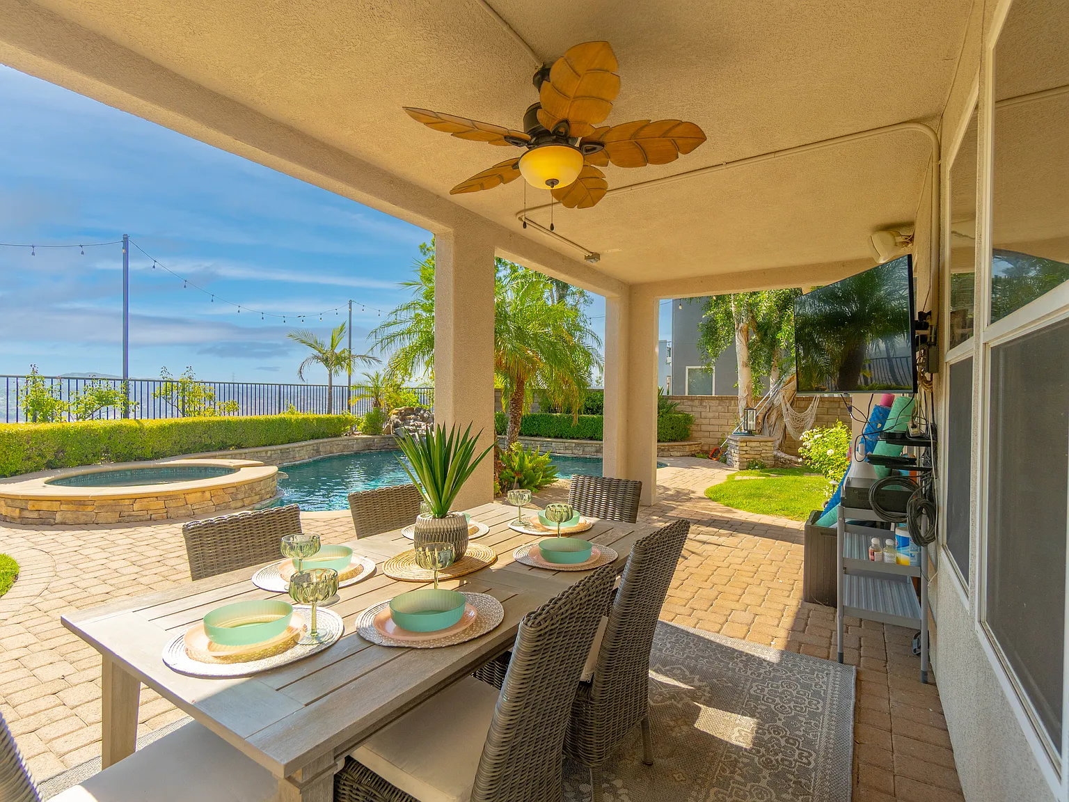 Hacienda Dr, Santa Clarita — Photo 4