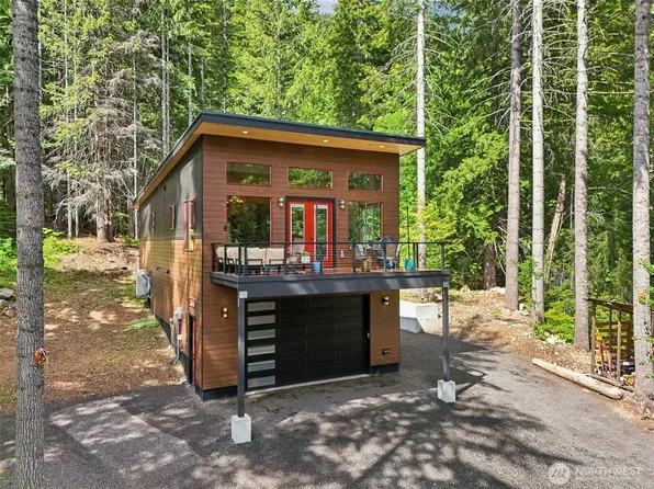 3271 Via Kachess Road, Easton, WA 98925