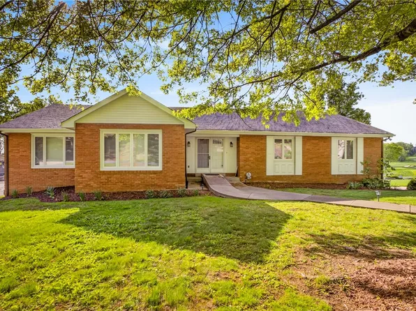 2343 Golfview Dr, Pittsburgh, PA 15241