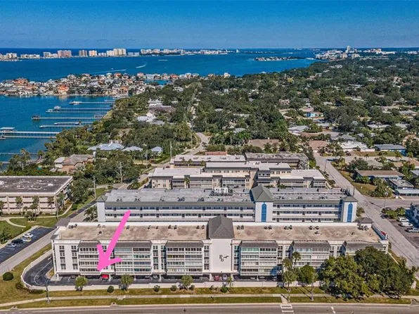131 Bluff View Dr APT 111, Belleair Bluffs, FL 33770
