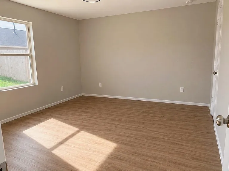 18942 Jasper Ridge Dr — Photo 3