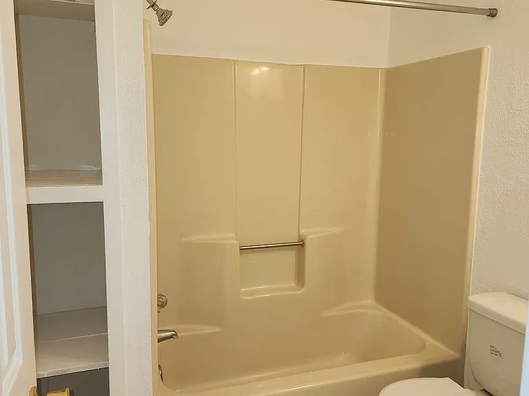 8402 McFaye Ave — Photo 34