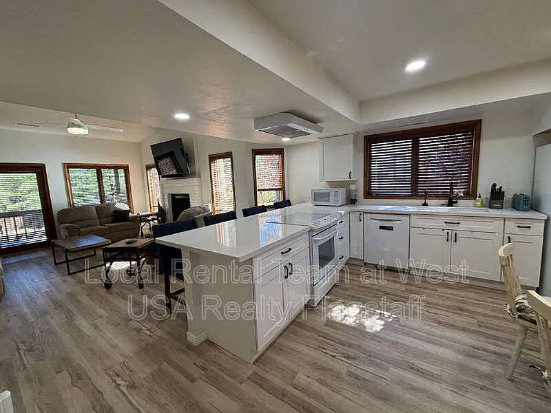 2 bed, 2.0 bath, $3,500 — Photo 4