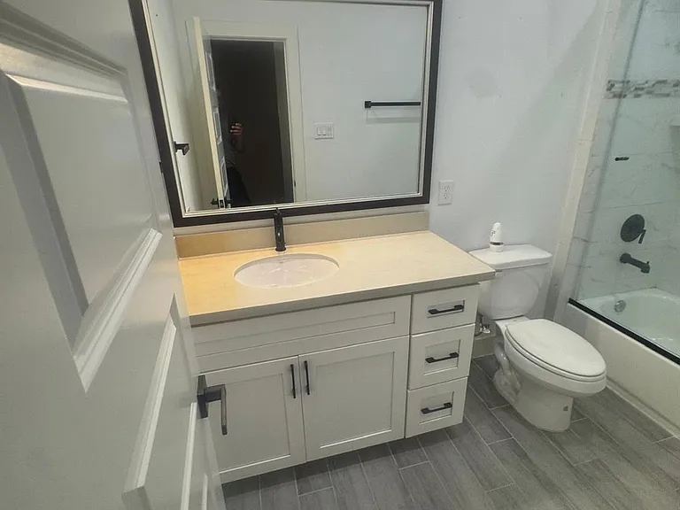 262 Coral Gables — Photo 11