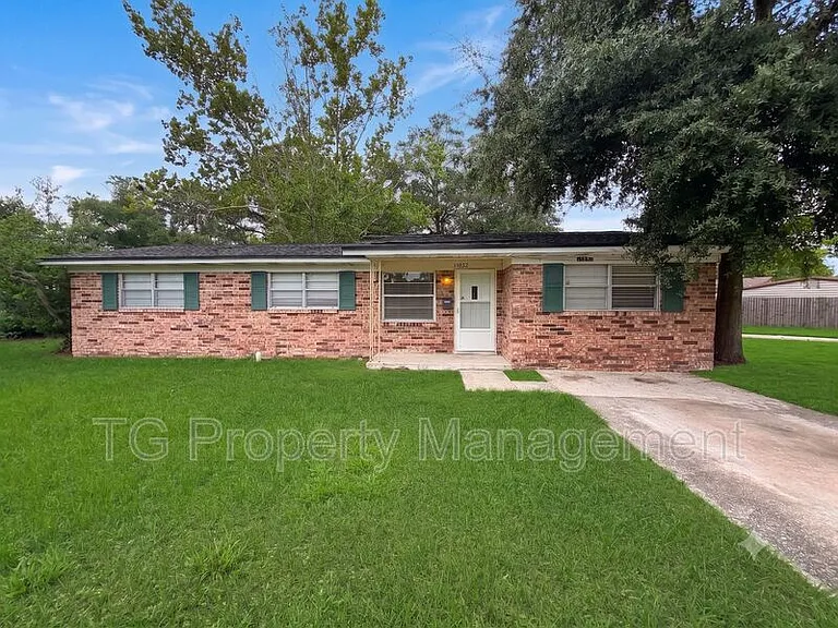 11032 Bluehill Dr — Photo 1