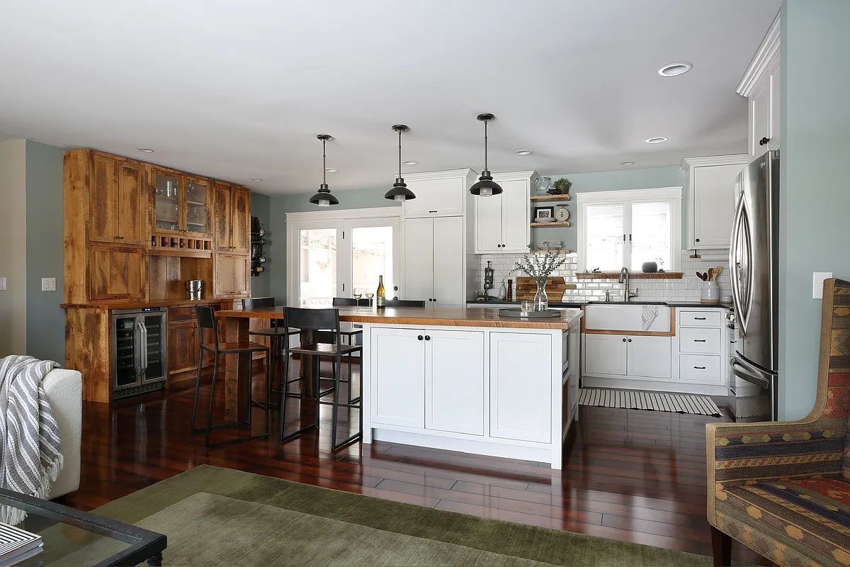 View of kitchen from living room - 1775 Dorset St