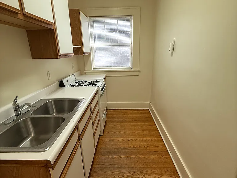 745 S 12th St #B2 — Photo 3