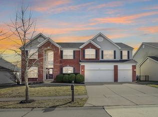 428 Olde Court Rd, Saint Charles, MO 63303