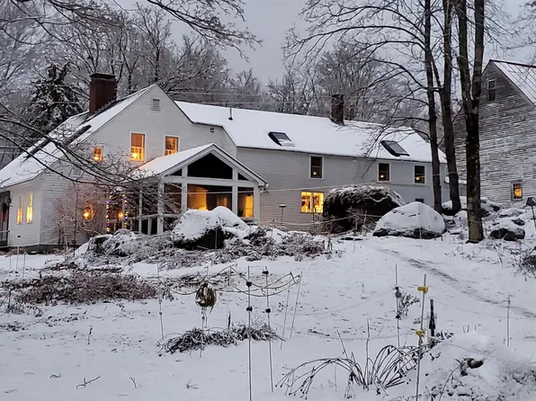 1 Old Antrim Road, Stoddard, NH 03464