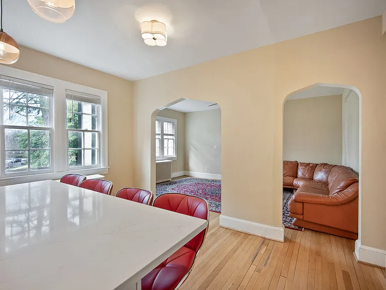 215 Emerson St NW #205 — Photo 4
