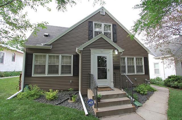 1st image of 865 Sherwood Ave