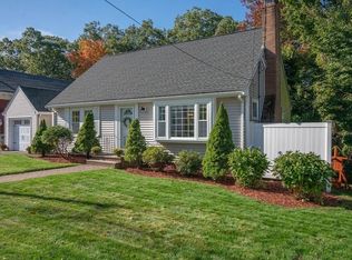 51 Hopkins St, Reading, MA 01867