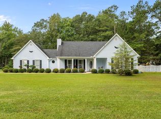 102 Coach Dr, Griffin, GA