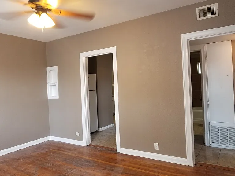 1802 W Gramercy Pl — Photo 14