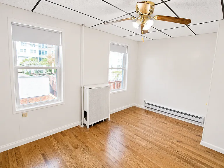 2042 Ranstead St #2 — Photo 4