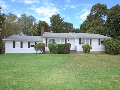 9 Lynne Terrace, Shelton, CT, 06484
