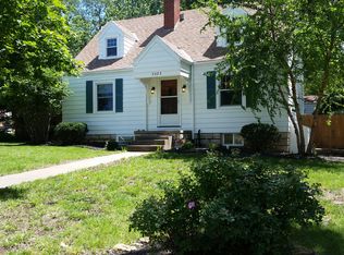 6023 Slater St, Merriam, KS 66202