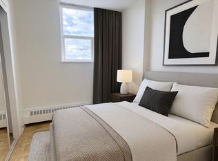 44 Walmer Rd #1205, Toronto, ON M5R2X5