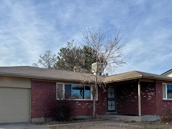 5055 Titan Ct, Denver, CO 80239