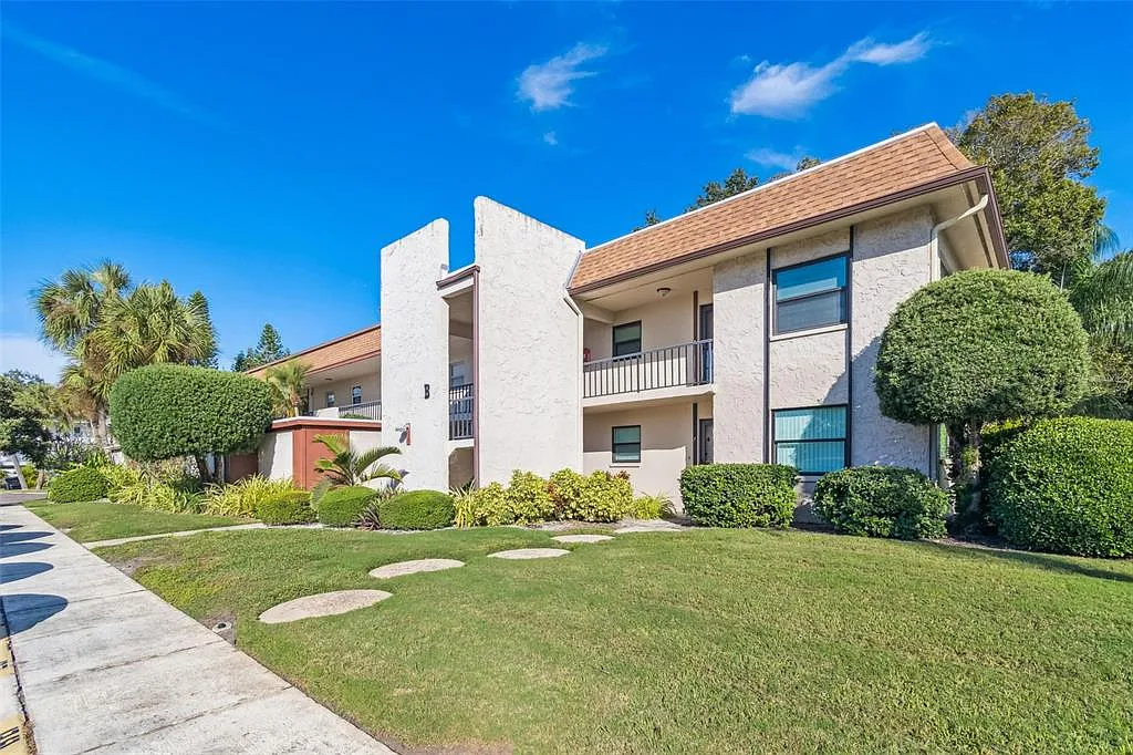 1 bed, 1.0 bath, 640 sqft, $1,400 — Photo 2