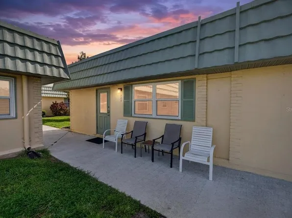 102 CAMBRIDGE TRAIL #220, SUN CITY CENTER, FL 33573