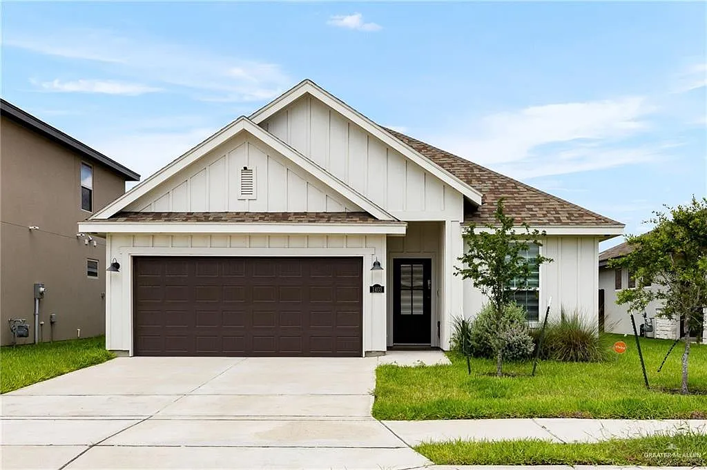 4 bed, 3.0 bath, 1678 sqft, $2,200 — Photo 1