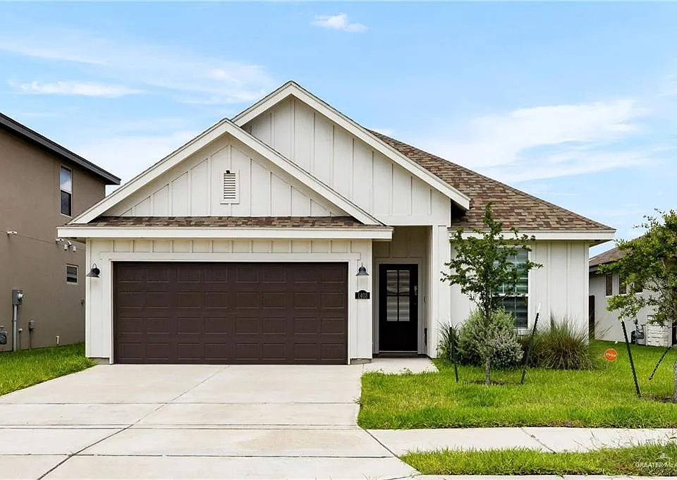 1403 E Sonador Dr S