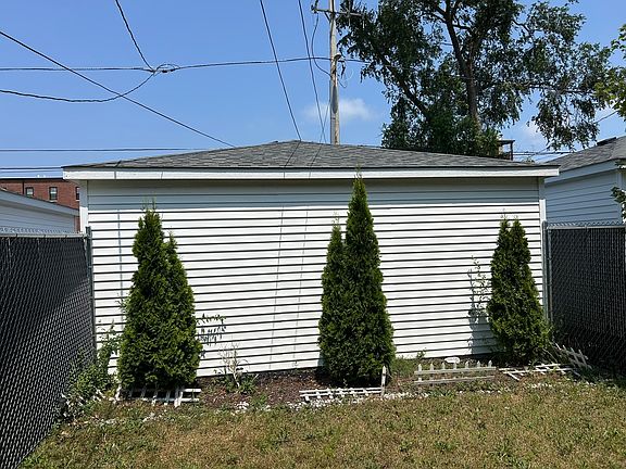 2nd image of 2850 W Harrison St #B