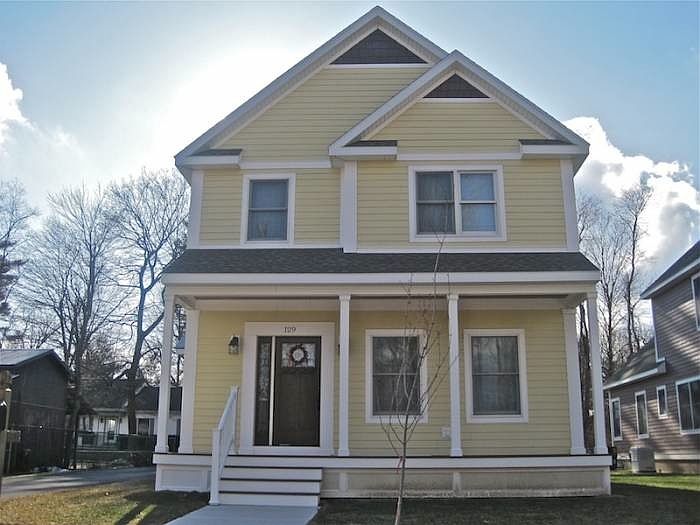 1st image of 125 Adams St