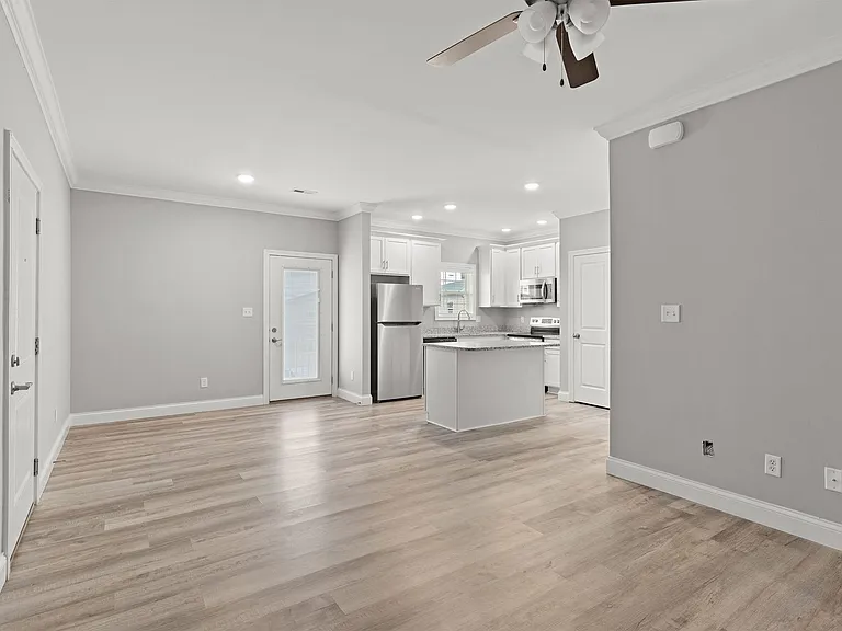 2154 Prospector Ct — Photo 6