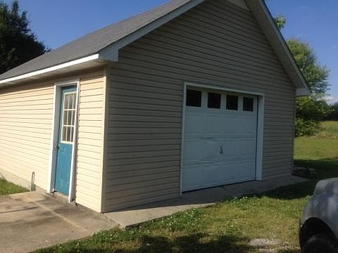 2nd image of 2252 Mansford Rd