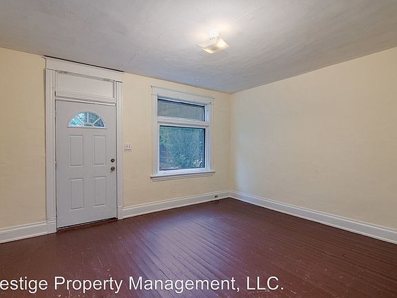 5th image of 2312 Flora St #01