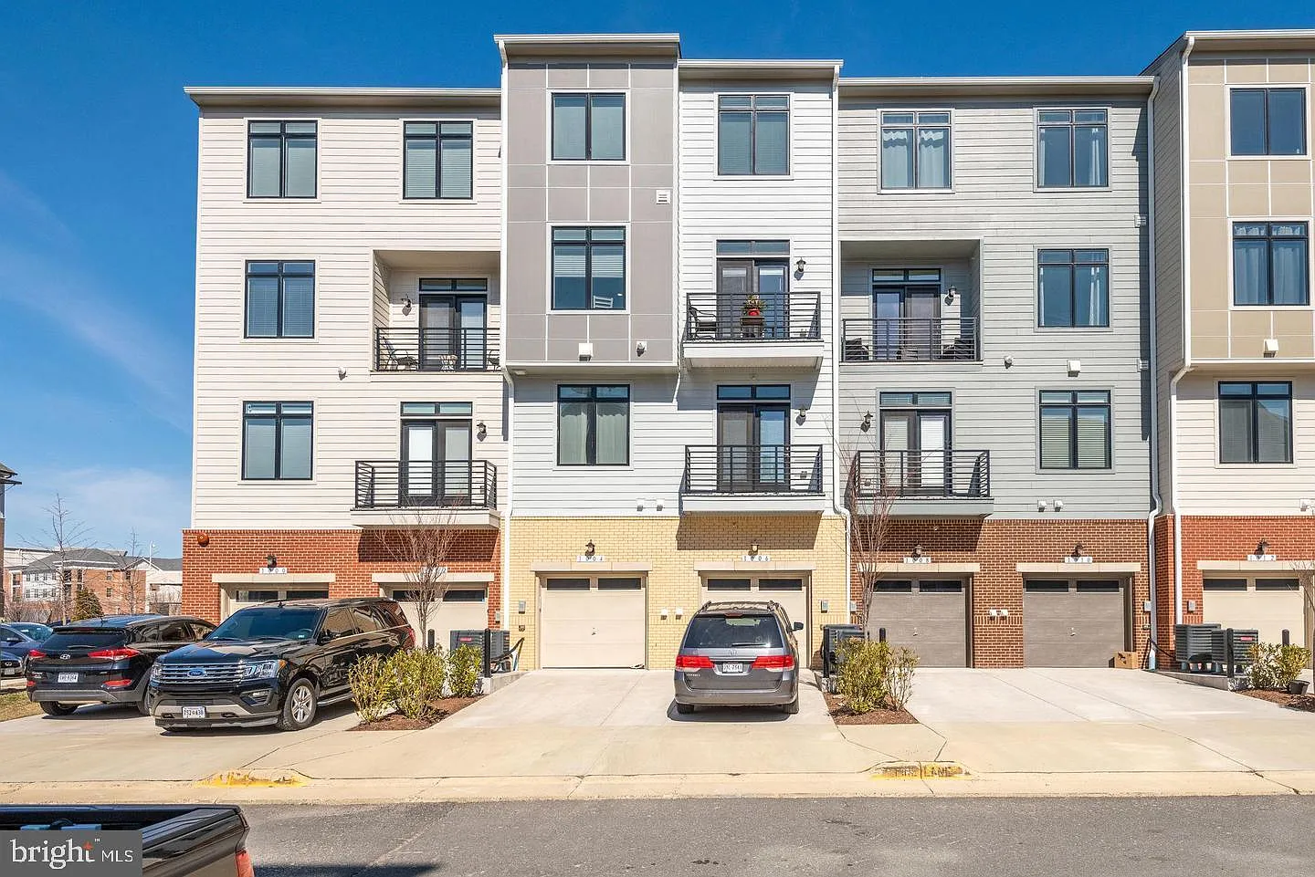 1004 Ribbon Limestone Ter SE — Photo 2